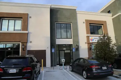 2956 E Colorado Blvd Pasadena, CA 91107 - photo 7