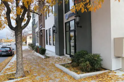 2956 E Colorado Blvd Pasadena, CA 91107 - photo 5