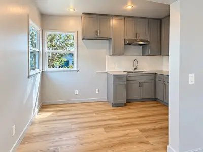 1344 W 107th St, Los Angeles, CA 90044 - photo 3