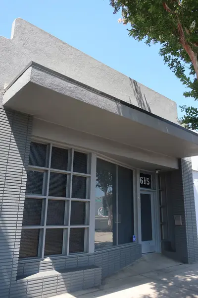615 S Victory Blvd Burbank, CA 91502 - photo 5