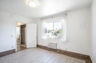 366 N Ave 51 - photo 3