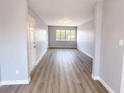 202 N Locust St, # 6, Inglewood, CA 90301 - photo 7