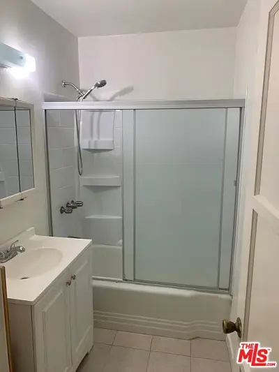 3866 Bentley Ave APT B, Culver City, CA 90232 - photo 2