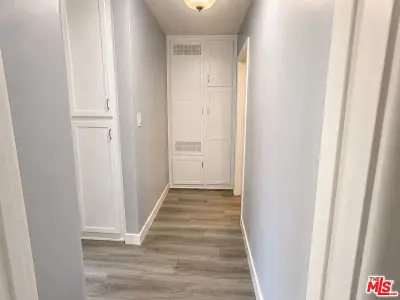 202 N Locust St, # 6, Inglewood, CA 90301 - photo 3